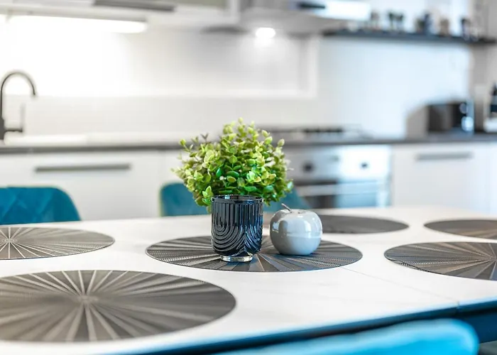 Trendy Centrally Located With Ps5, Ac, Balcony Apartamento Praga
