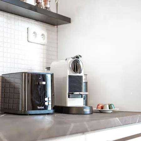 Appartement Trendy Centrally Located With Ps5, Ac, Balcony Prague