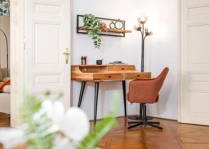 Apartamento Trendy Centrally Located With Ps5, Ac, Balcony Praga