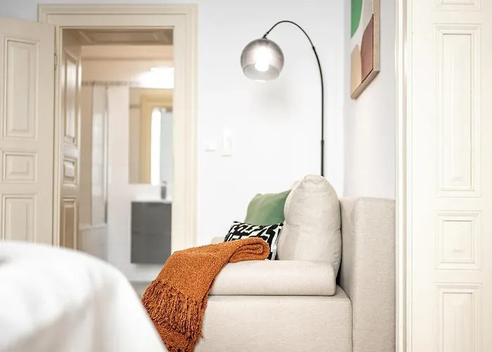 Trendy Centrally Located With Ps5, Ac, Balcony Apartamento *
