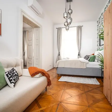 Appartement Trendy Centrally Located With Ps5, Ac, Balcony *